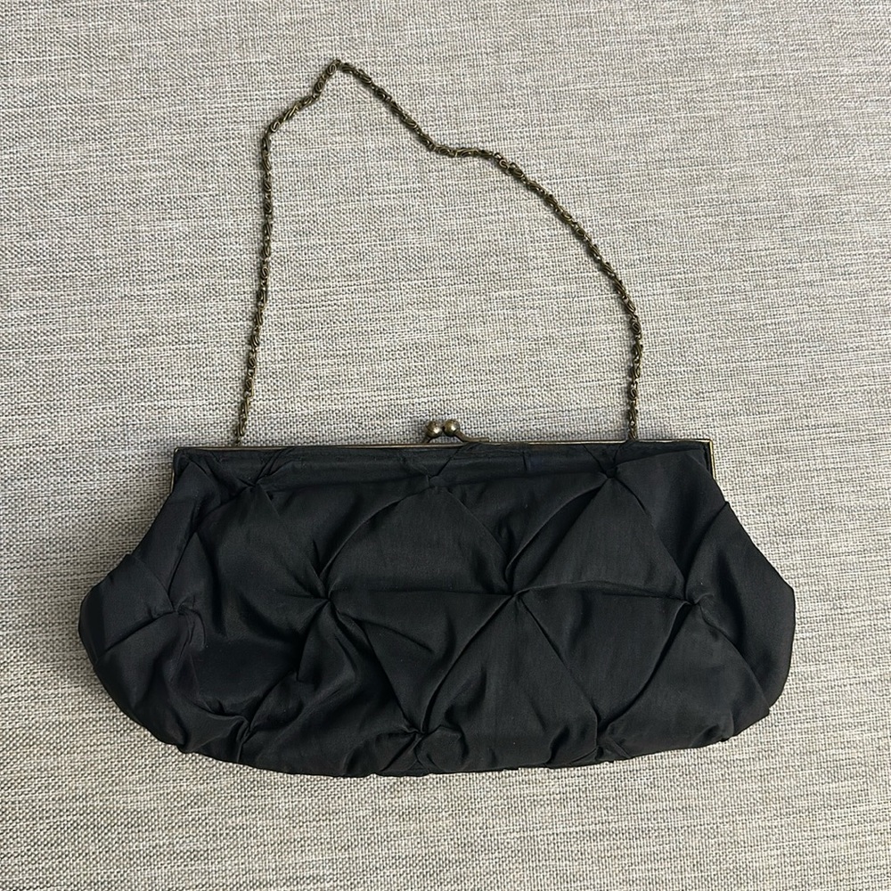 Kisslock Black Vintage Pintucked Clutch With Chain